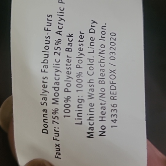 Sleeveless faux fur Jacket - Picture 5 of 8